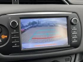 Toyota Yaris thumbnail 11
