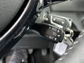 Toyota Yaris thumbnail 57