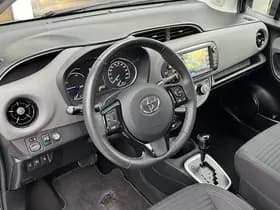 Toyota Yaris thumbnail 59