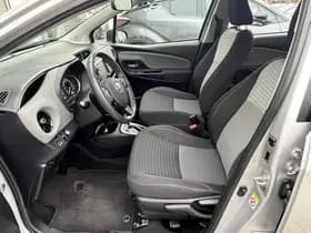 Toyota Yaris thumbnail 60