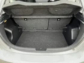 Toyota Yaris thumbnail 65