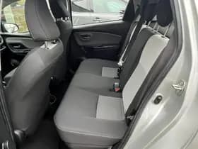 Toyota Yaris thumbnail 9
