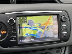 Toyota Yaris thumbnail 10