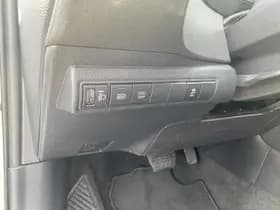 Toyota Corolla-touring-sports thumbnail 21