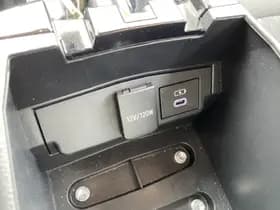 Toyota Corolla-touring-sports thumbnail 42