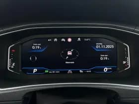 Volkswagen T-roc thumbnail 14