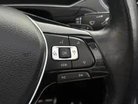 Volkswagen T-roc thumbnail 15