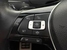 Volkswagen T-roc thumbnail 16