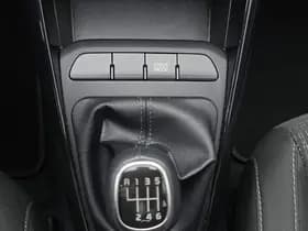 Kia Stonic thumbnail 72