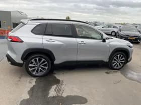 Toyota Corolla-cross thumbnail 14