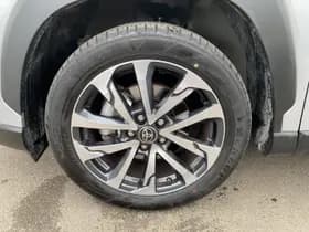 Toyota Corolla-cross thumbnail 17