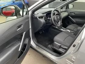 Toyota Corolla-cross thumbnail 19