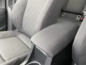 Toyota Corolla-cross thumbnail 94