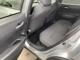 Toyota Corolla-cross thumbnail 100