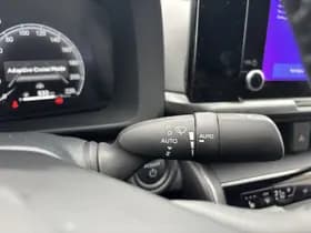 Toyota C-hr thumbnail 14