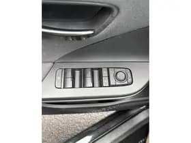 Toyota C-hr thumbnail 43