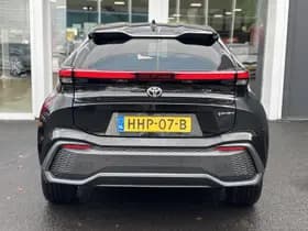 Toyota C-hr thumbnail 6