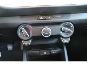 Kia Stonic thumbnail 16