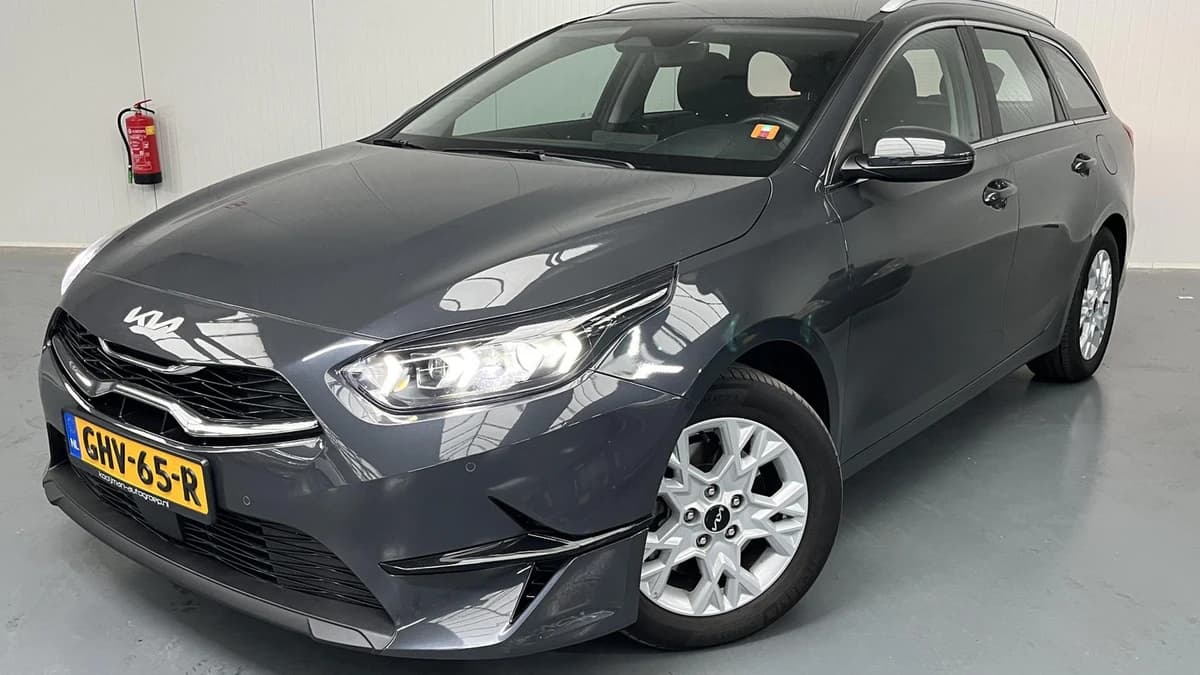 Kia Ceed-sportswagon — foto 1