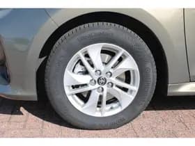 Toyota Yaris thumbnail 38