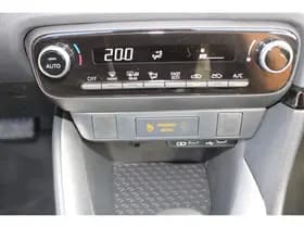 Toyota Yaris thumbnail 50