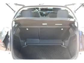 Toyota Yaris thumbnail 8