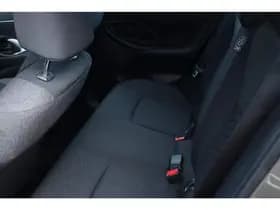 Toyota Yaris-cross thumbnail 37