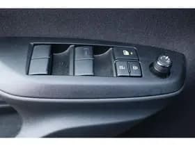 Toyota Yaris-cross thumbnail 43