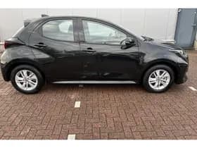 Toyota Yaris thumbnail 15