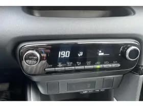 Toyota Yaris thumbnail 31