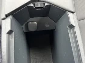 Toyota C-hr thumbnail 33