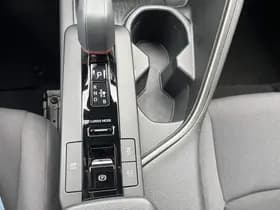 Toyota C-hr thumbnail 57