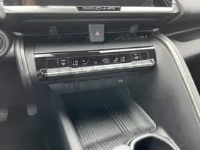 Toyota C-hr thumbnail 76