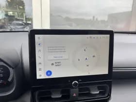 Toyota Yaris-cross thumbnail 14