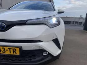 Toyota C-hr thumbnail 14
