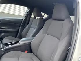 Toyota C-hr thumbnail 24