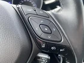 Toyota C-hr thumbnail 31