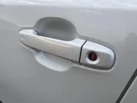 Toyota C-hr thumbnail 74