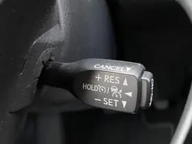 Toyota C-hr thumbnail 90