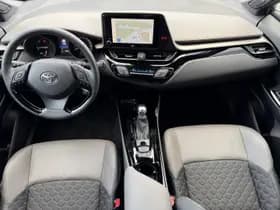 Toyota C-hr thumbnail 11
