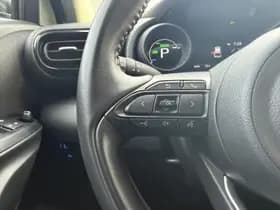 Toyota Yaris-cross thumbnail 12