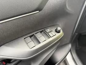 Toyota Yaris-cross thumbnail 23