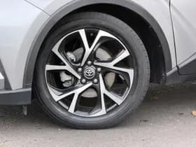 Toyota C-hr thumbnail 7