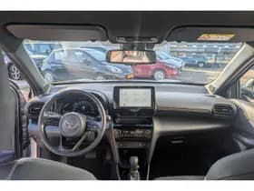 Toyota Yaris-cross thumbnail 6