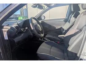 Toyota Yaris-cross thumbnail 61