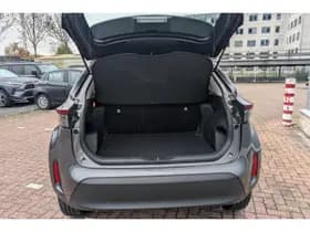 Toyota Yaris-cross thumbnail 17