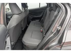 Toyota Yaris-cross thumbnail 8