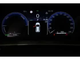 Toyota Corolla-cross thumbnail 36