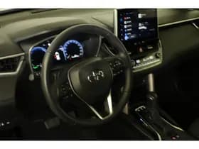 Toyota Corolla-cross thumbnail 16
