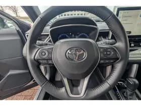 Toyota Corolla-cross thumbnail 31